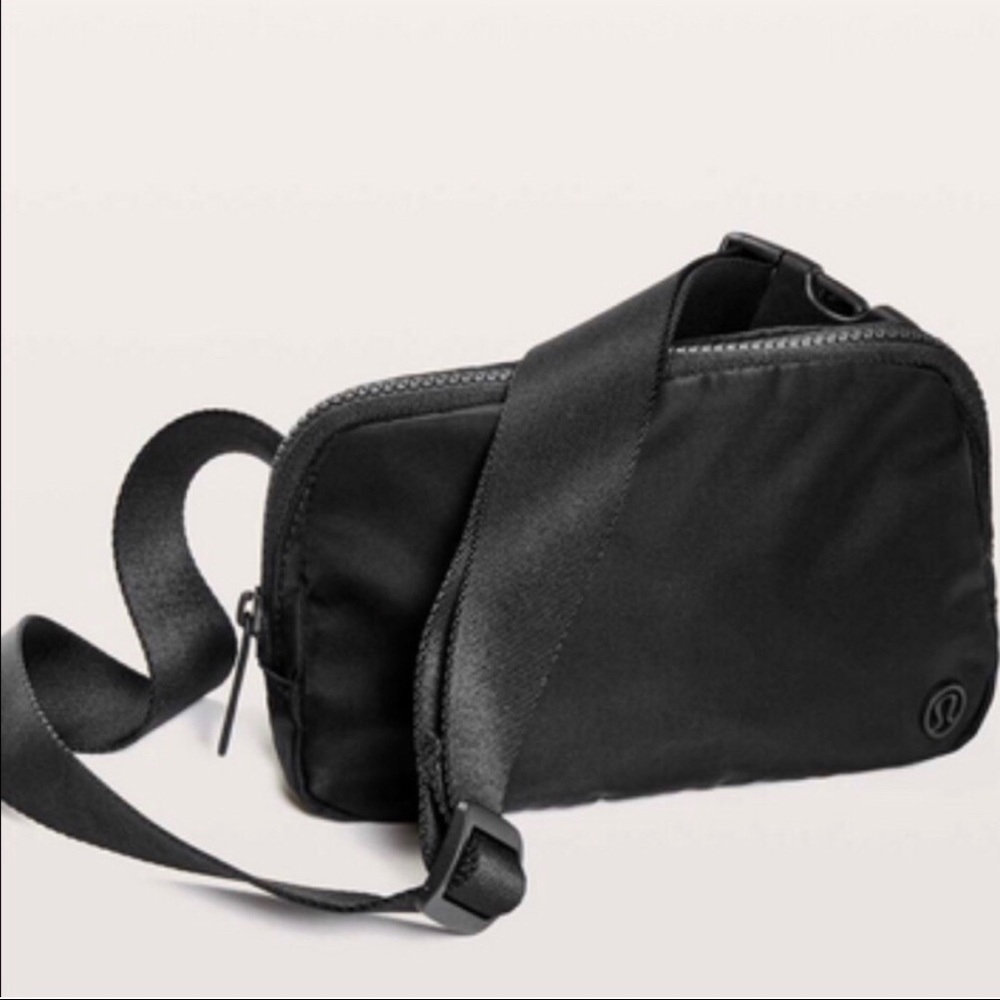Lululemon everywhere belt bag black - Picture 4 of 10